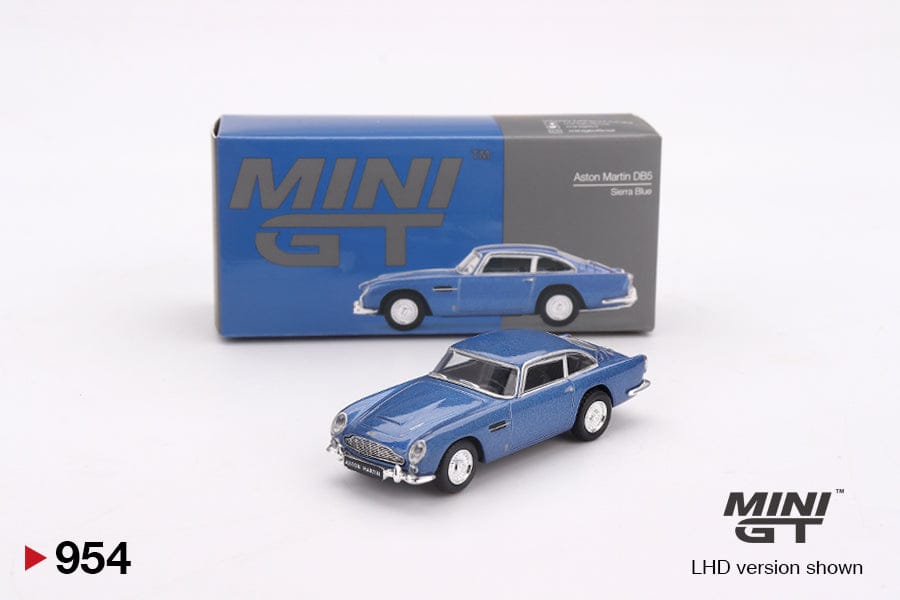 Aston Martin DB5 Sierra Blue